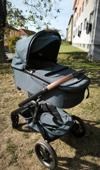 Kočárek Maxi-Cosi Lila XP+ 2V1, 2022, Essential Graphite