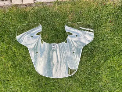 PŘEDNÍ PLEXI