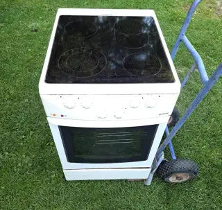 Sporák se sklokeramickou deskou Gorenje
