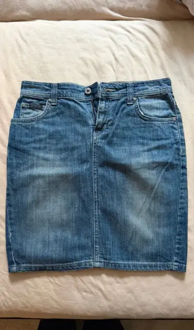 Džínová sukně Calvin Klein Jeans vel.36