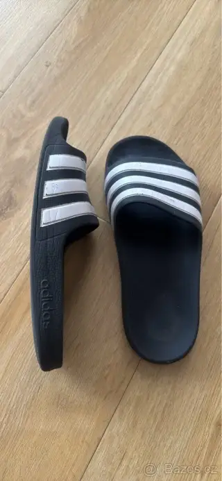 Pantofle adidas, vel. 4K, EU 36,5-37 cm
