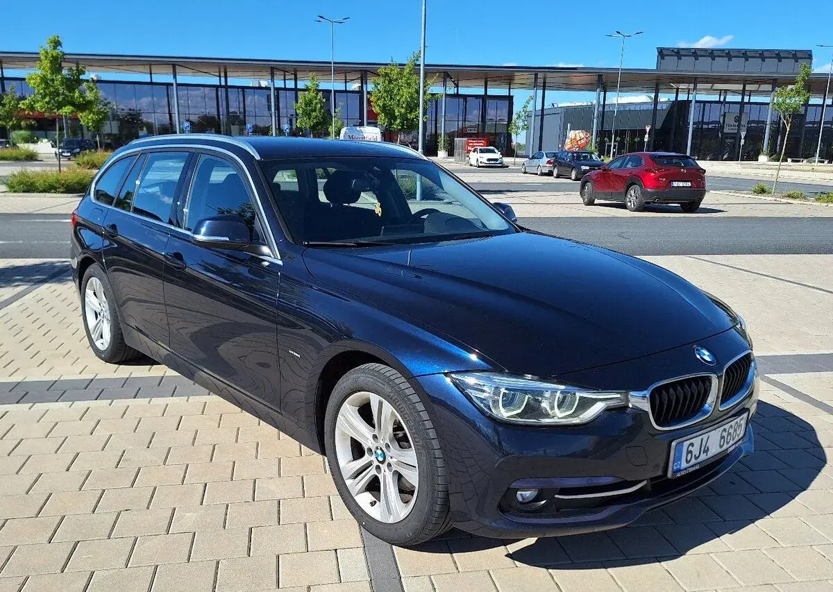 BMW 320d – 328 000 km