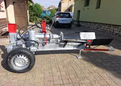 Hydraulickou štípačku
