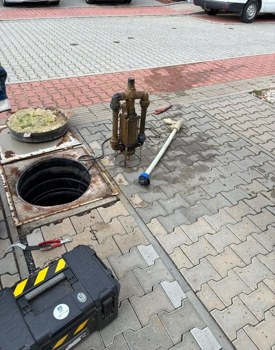 Cerpadlo s drticem do tlakove kanalizace