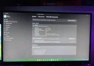 610Hz monitor AOC