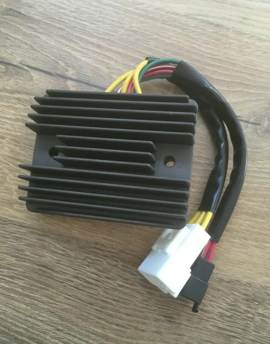 Regulator Moto Guzzi V7 2014 - 2016