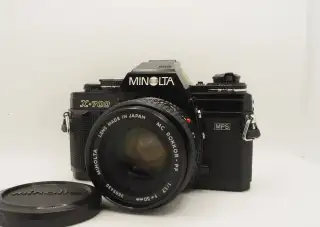 MINOLTA X-700 + MC ROKKOR-PF 1:1,7