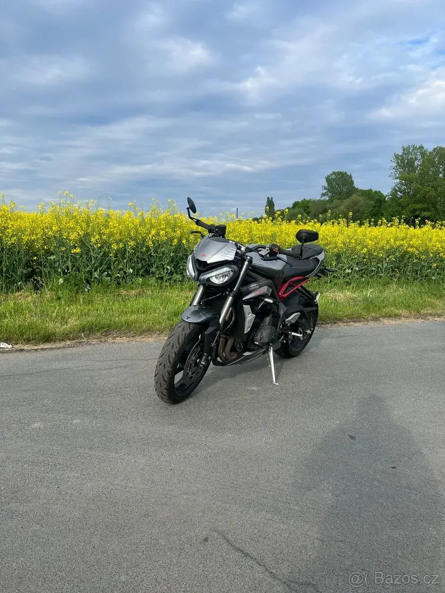 Triumph Street triple 765 RS