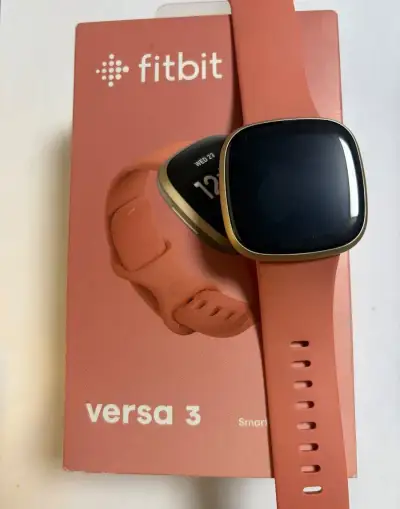 Fitbit Versa 3 smart watch s kabelem Čeština Cena 1299kč