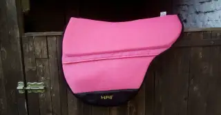 Vytrvalostní podsedlová dečka zn. HAF
