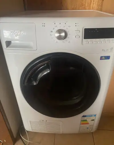 Sušička Whirlpool plně funkční