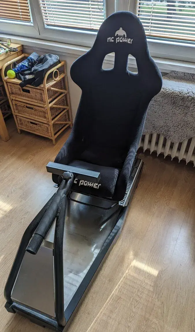 Závodní kokpit / rig simulátoru / sedačka NC Power