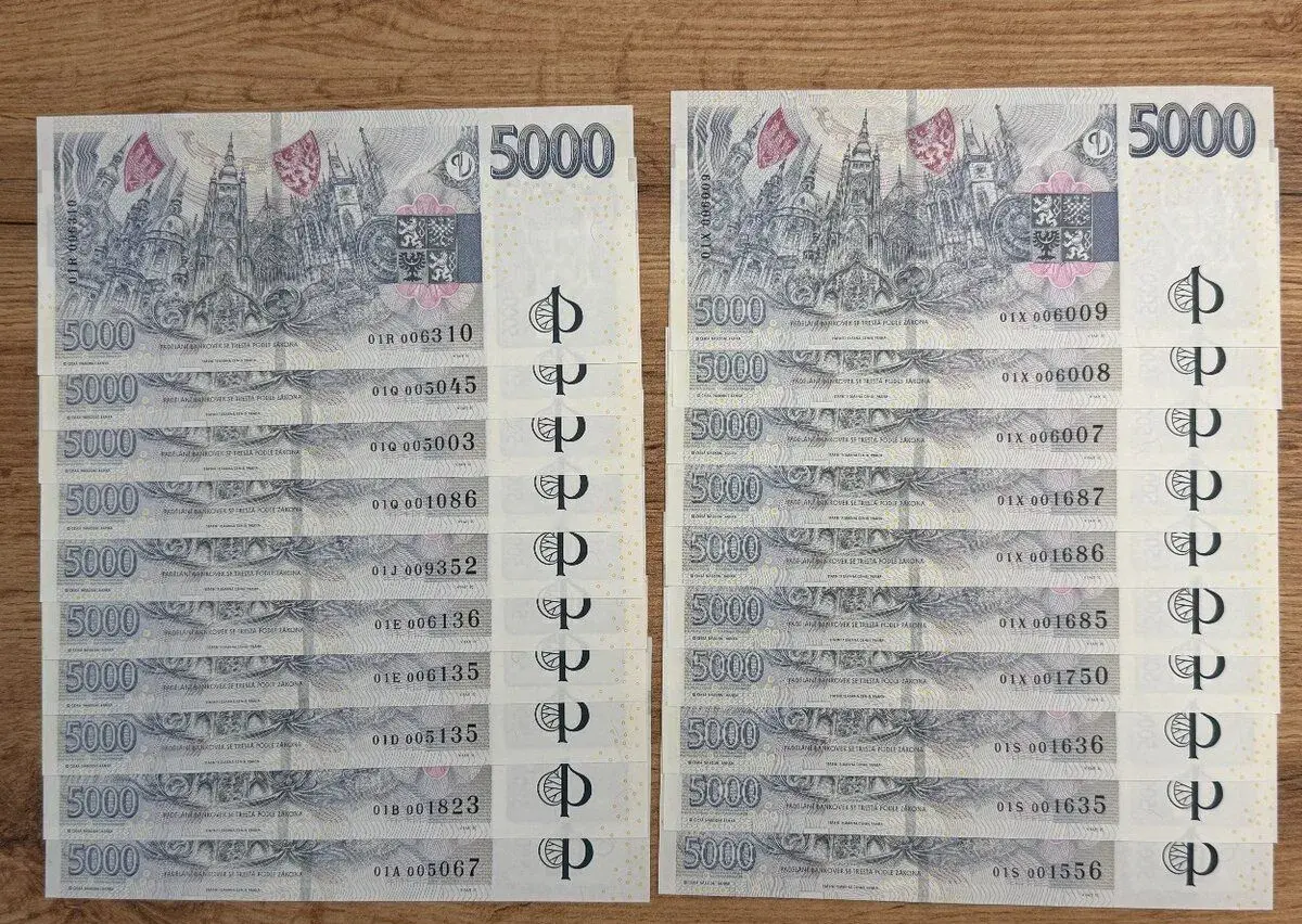 Bankovka 5000 Kč s přítiskem ČNB 2026, různé série, UNC