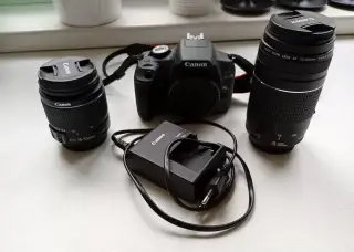 Canon EOS 2000D + 2x objektiv + 256GB karta (TOP stav)
