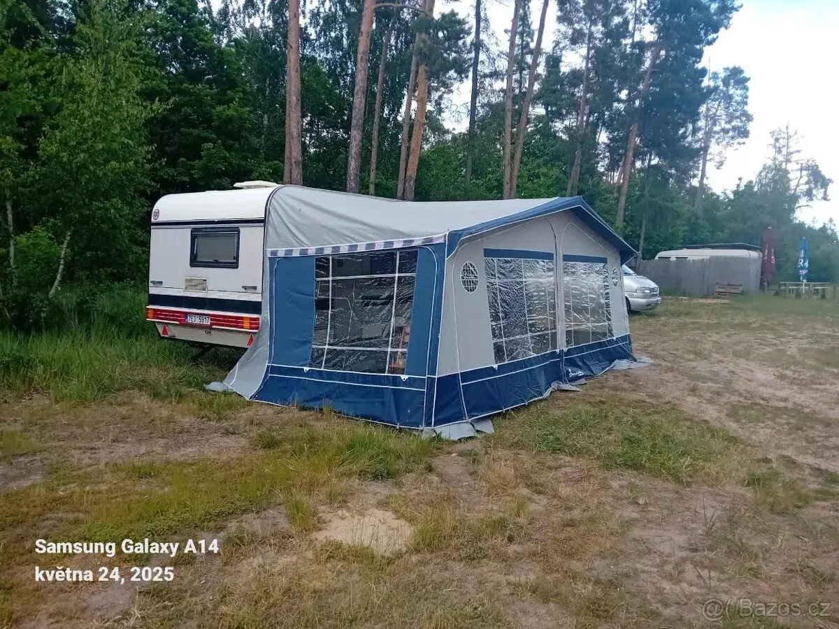 Obytný přívěs Hobby 520