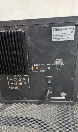 Genius domácí kino 40W subwoofer, 5x satelitní repro