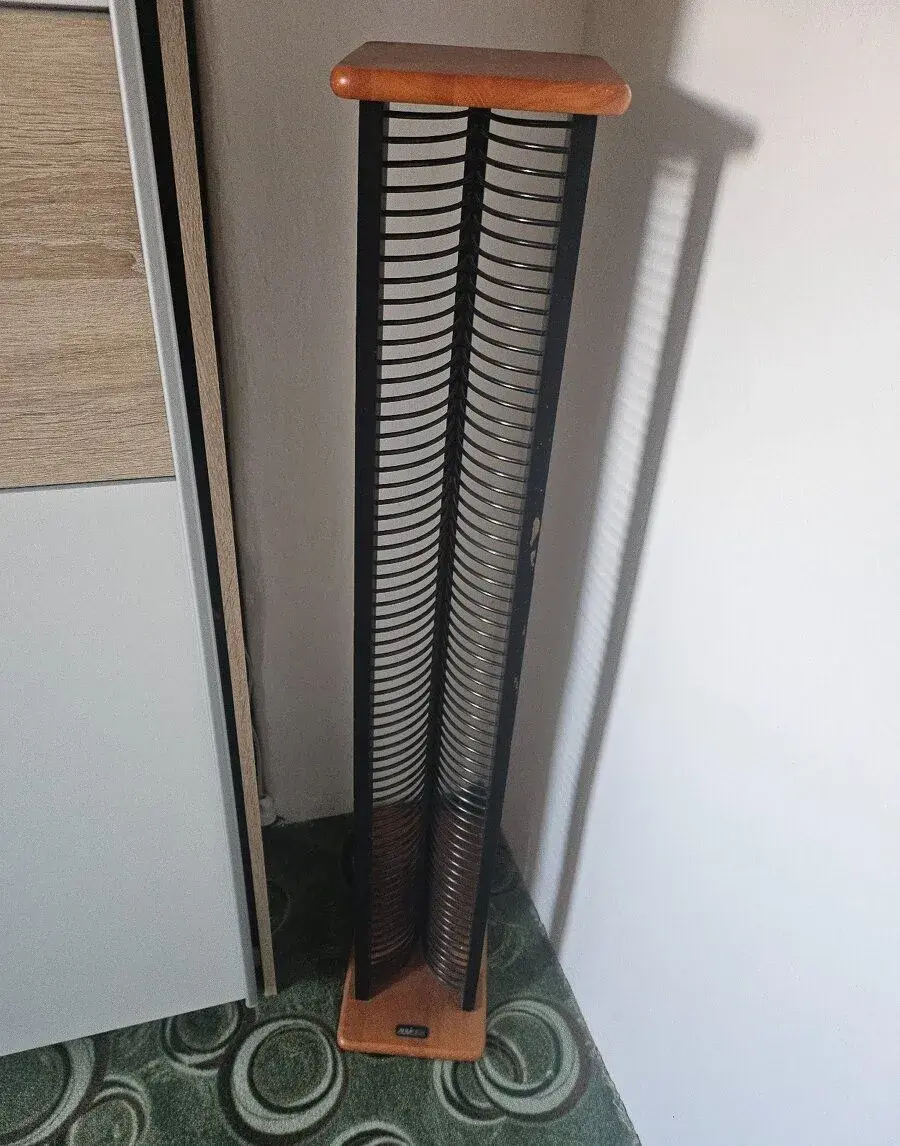 Stojan na CD