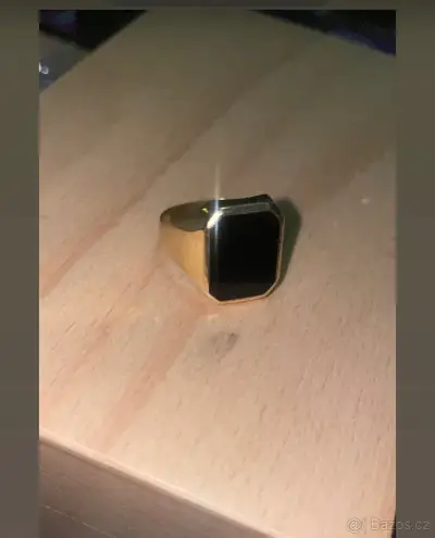 Zlatý pánský prsten