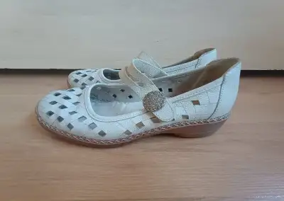 KOŽENÉ BOTY zn. RIEKER vel. 39