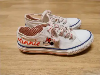 Tenisky Disney Minnie vel. 32