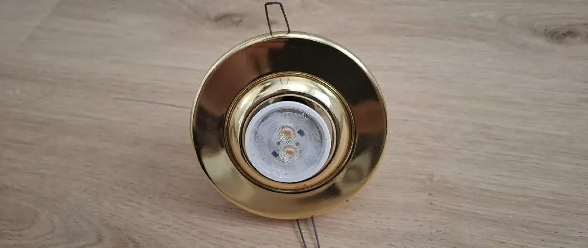Bodové světlo s led žárovkou