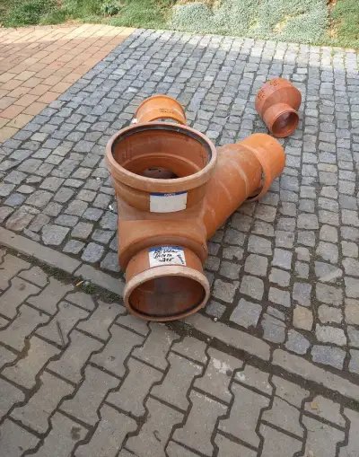 Revizni sachtu 400 kg 315 potrubí