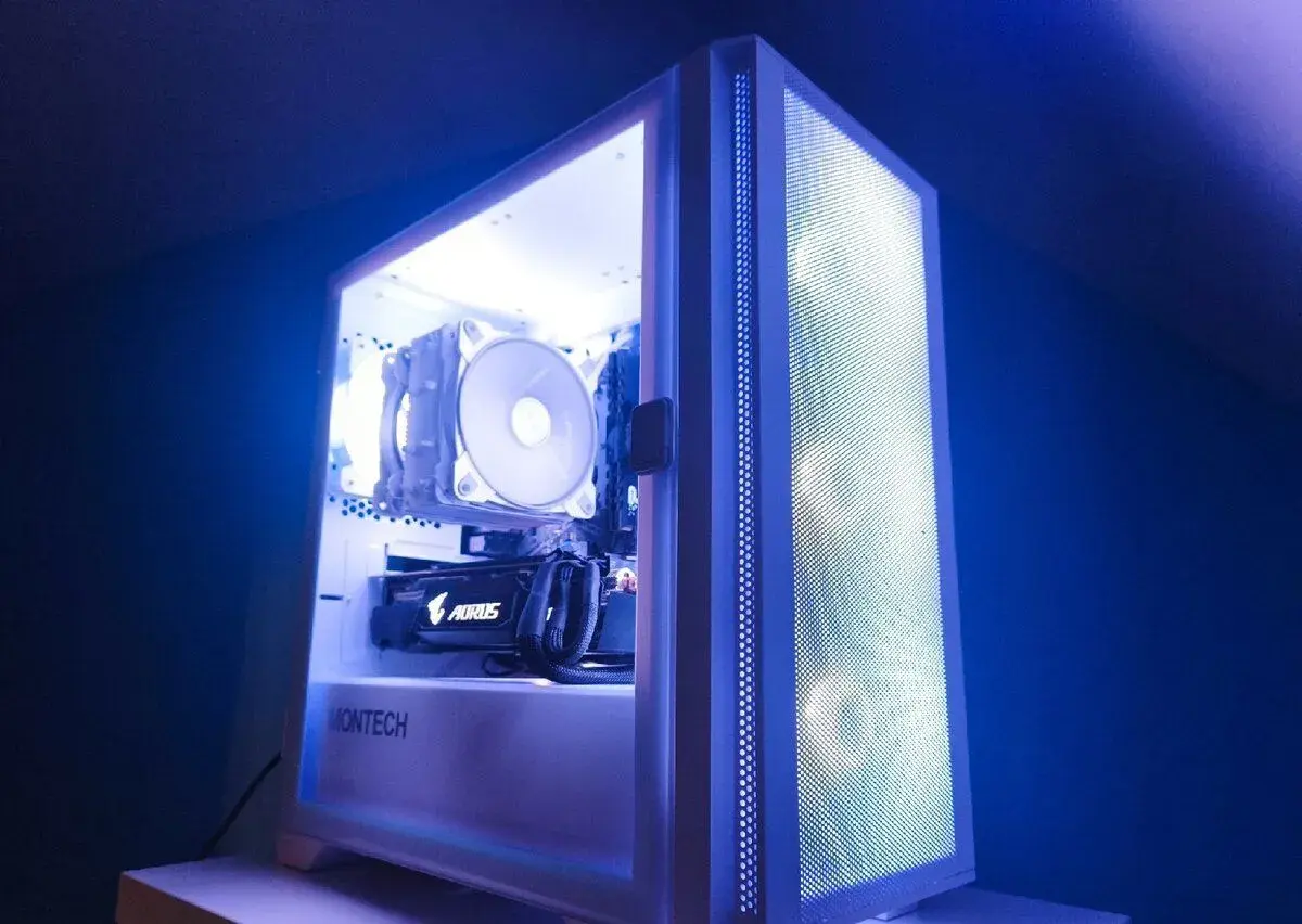 Gaming PC Ryzen 5 3600 / RTX 2060 / 16GB RAM / 512GB SSD