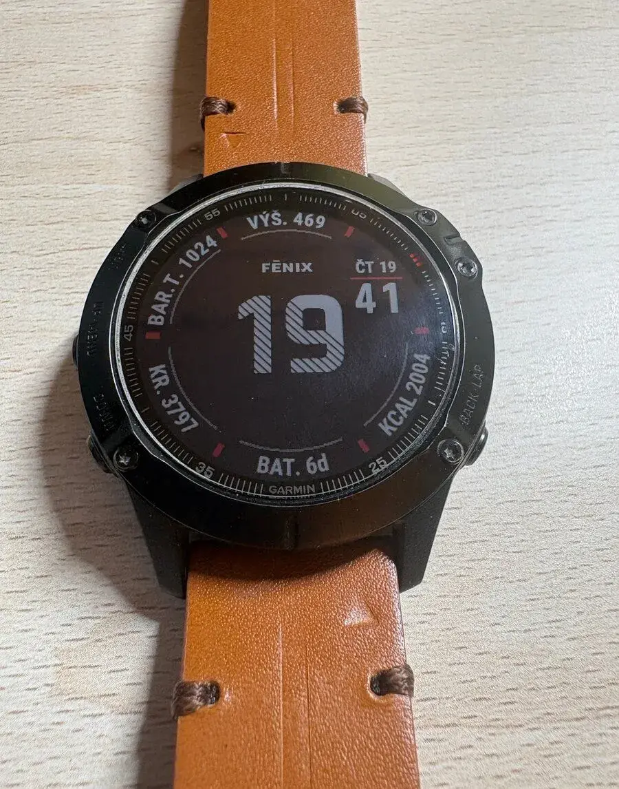 Garmin Fenix 6 Pro – stav, téměř bez oděrek