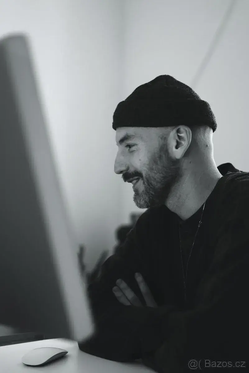 Akademické psaní a konzultace pro VŠ studenty