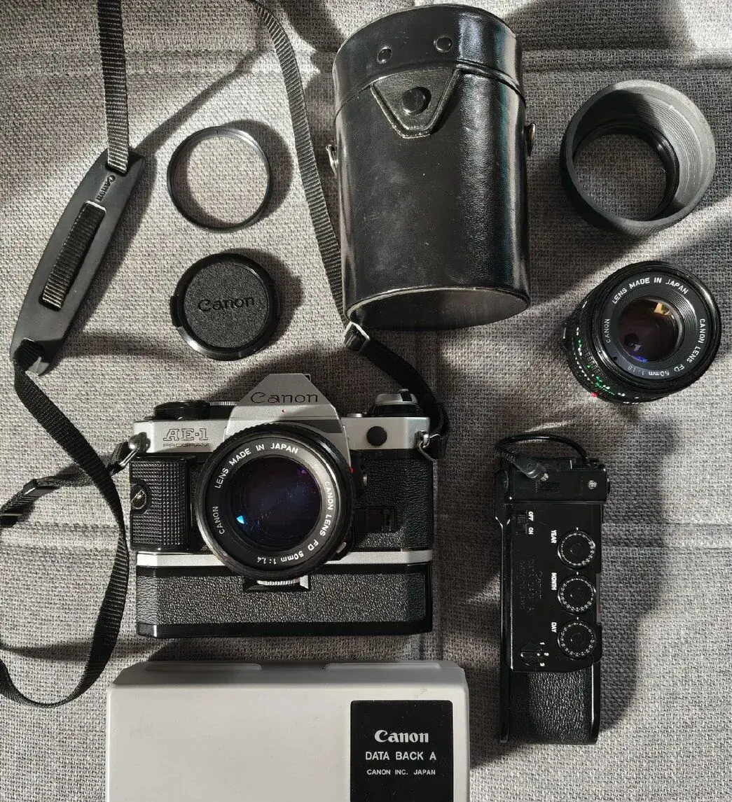 Canon AE-1 Program + 2x objektiv