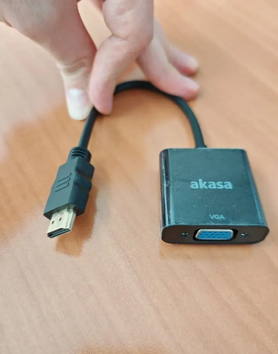 Redukce Akasa HDMI na VGA cca 20 cm