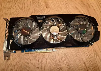 GIGABYTE GeForce GTX 660 Ti 3 GB GDDR5