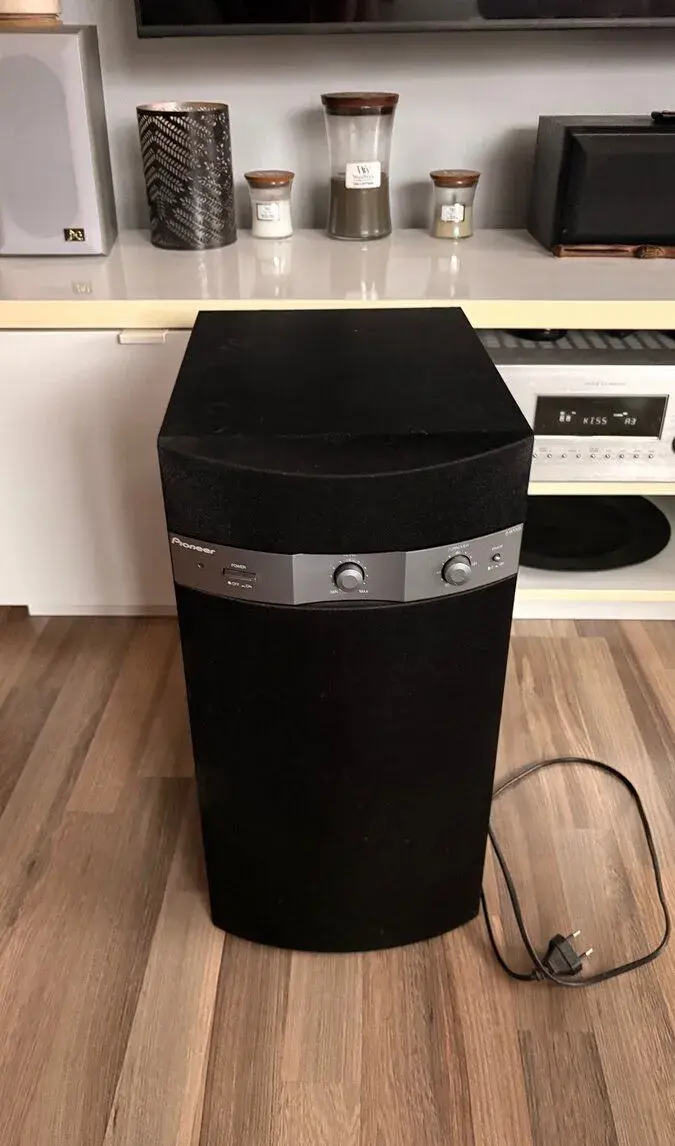 Aktivní subwoofer Pioneer S-W110S-K