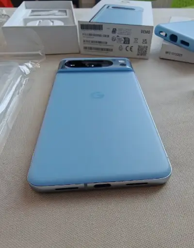 Google Pixel 8 Pro 128gb modrý, v záruce do 4/2027