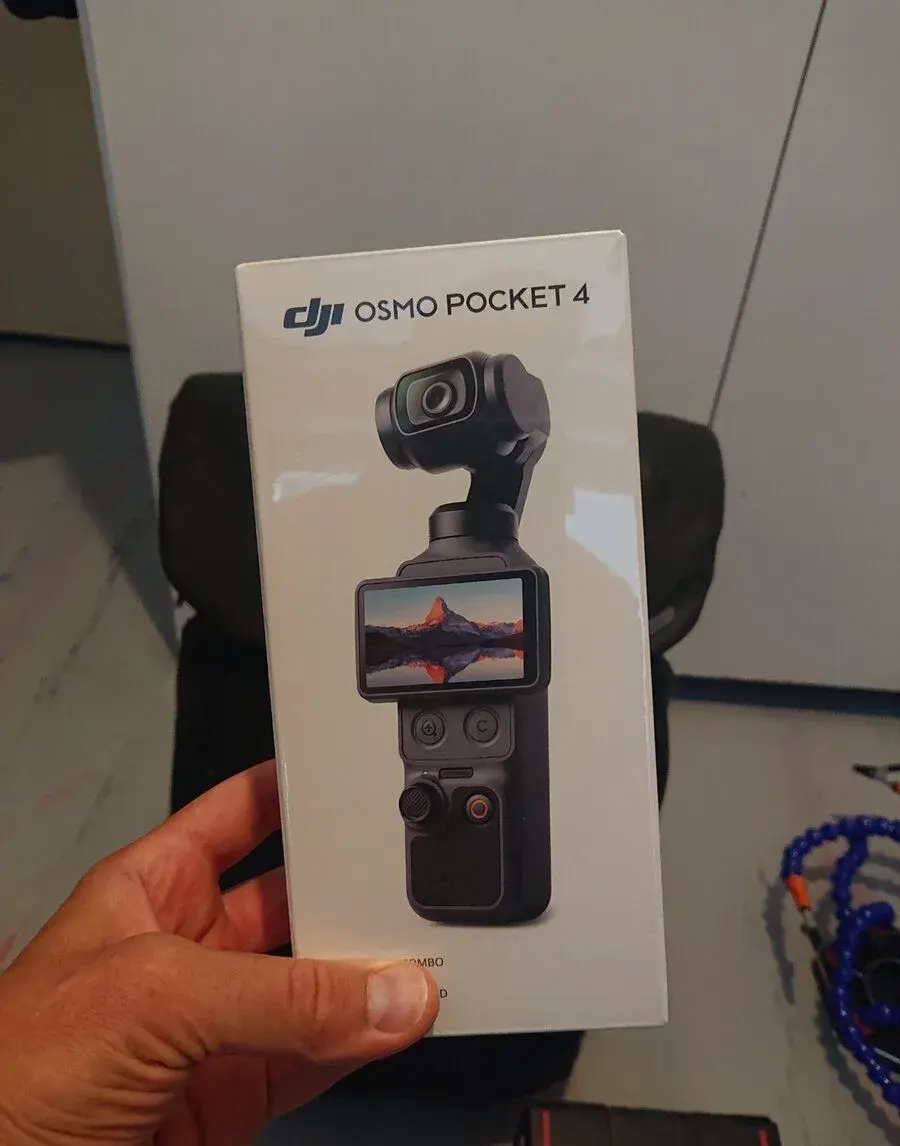 DJI Osmo Pocket 4 Standard Combo + 512GB Samsung karta