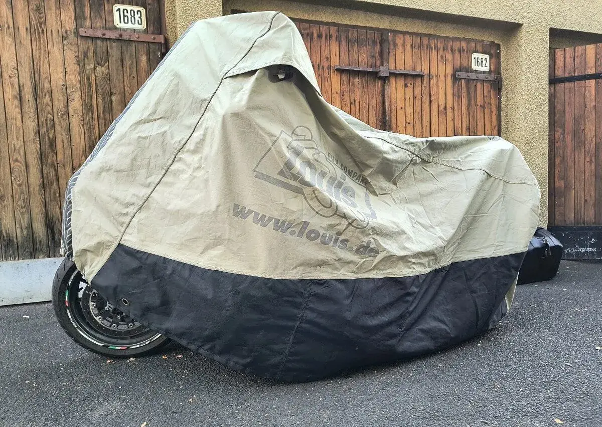 Moto plachta Louis