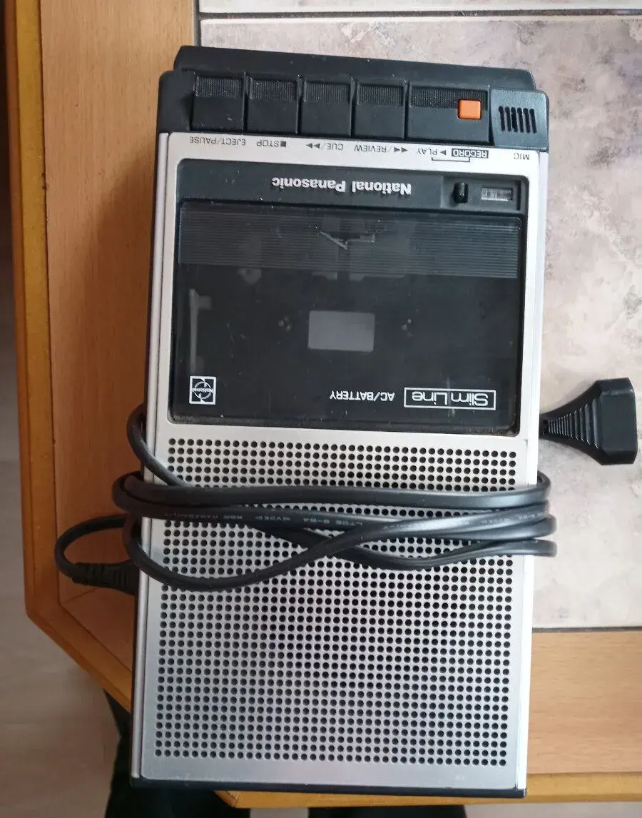 RETRO MAGNETOFON