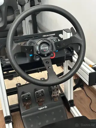Logitech G29 - 350mm volant, řadící páka PC/PS
