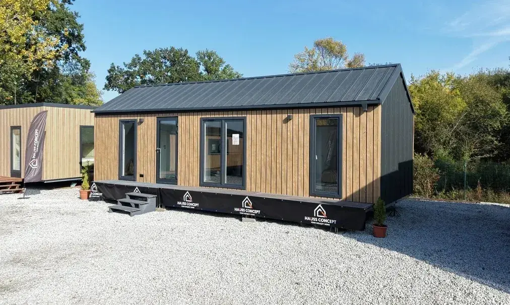 modulový dům Aura 10 x 3,5 m Akce