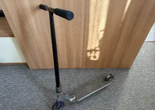 Freestyle koloběžka Oxelo MF3.6 V5 Neochrome