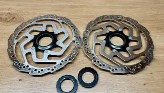 2 kotouče Shimano SM-RT10 180mm