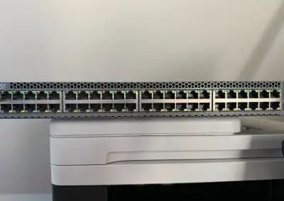 Juniper EX3300 48 portu PoE+ 4 x SFP+ 1/10
