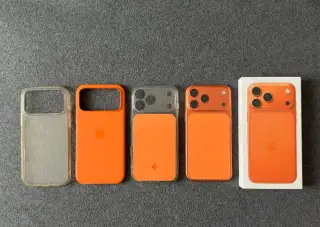 iPhone 17 Pro Max 512GB Cosmic Orange.