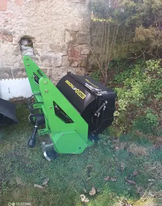 Mulcher se sběrem vysokovýklop