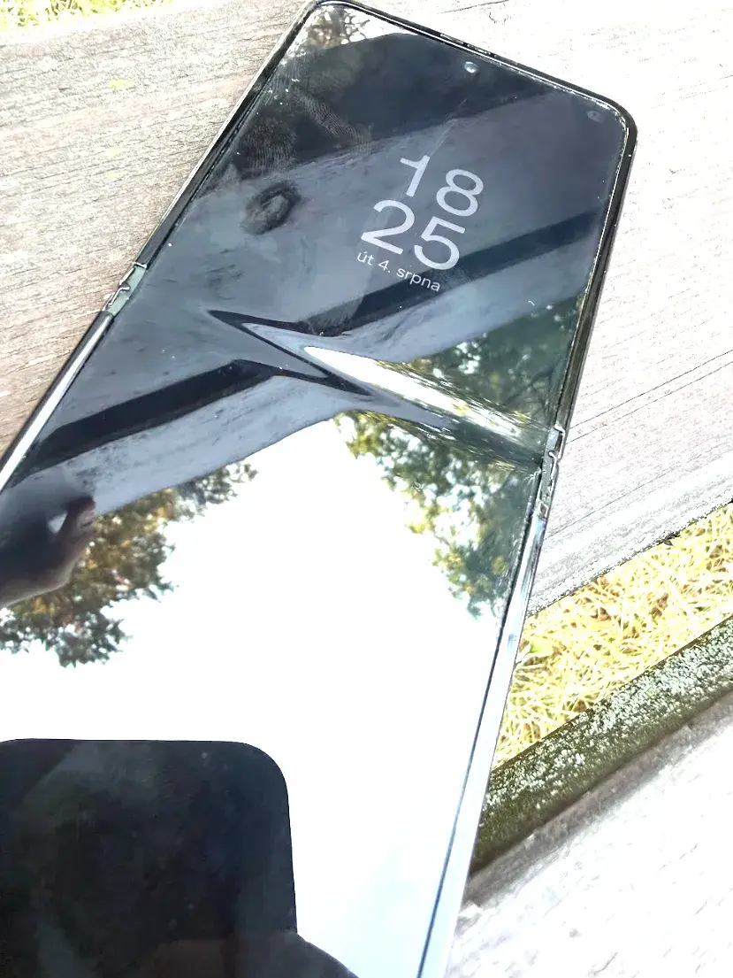 Samsung Galaxy zflip 4 128 gb