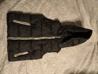 Teplá dětská vesta vel.110 (Dopodopo)