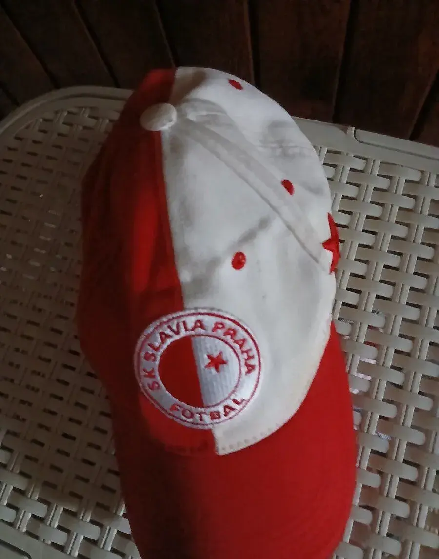 Kšiltovka Slavia
