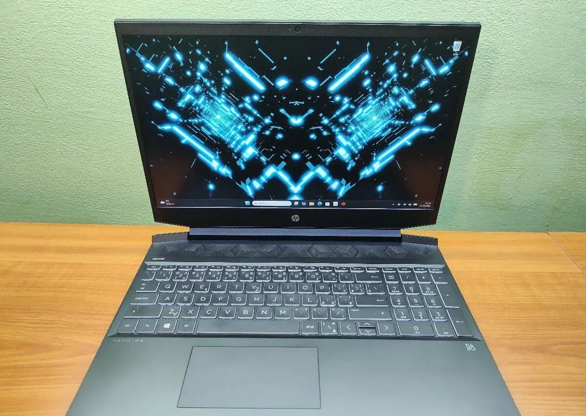 Herní Hp Gaming 15,R5-5600h-4,2GHz,144Hz,16gb.