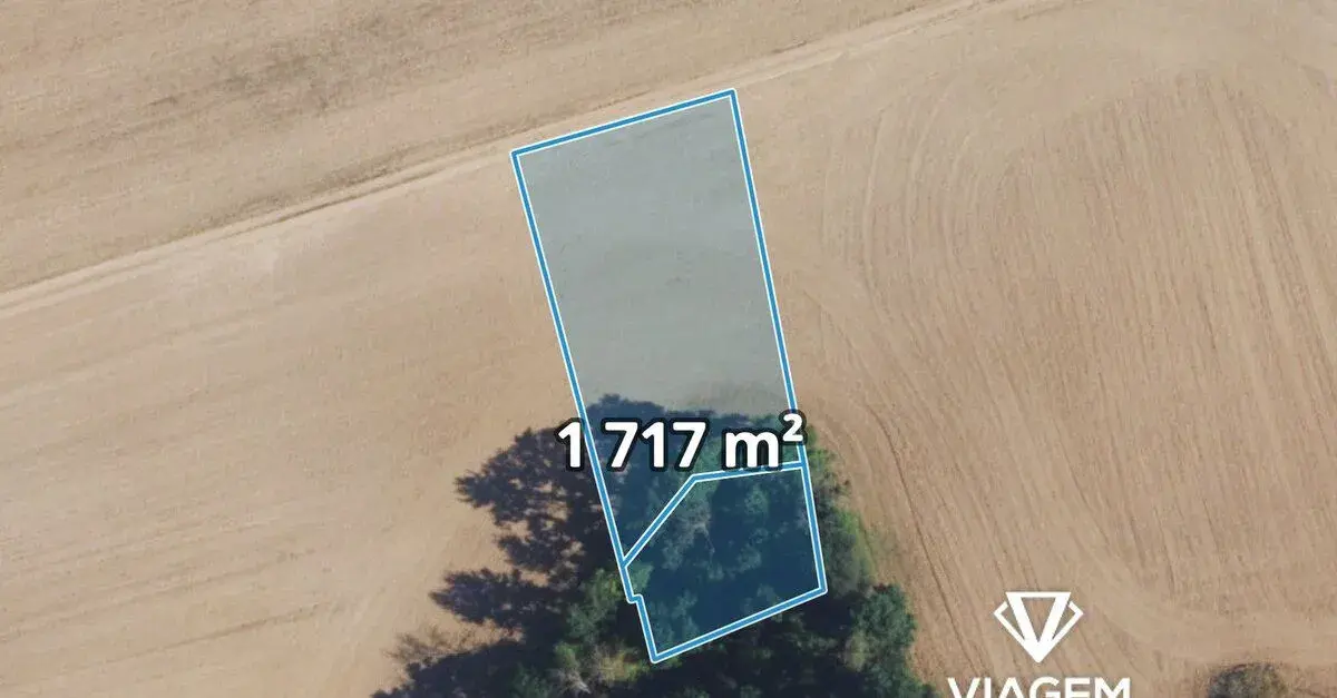 Pole 1 717 m²