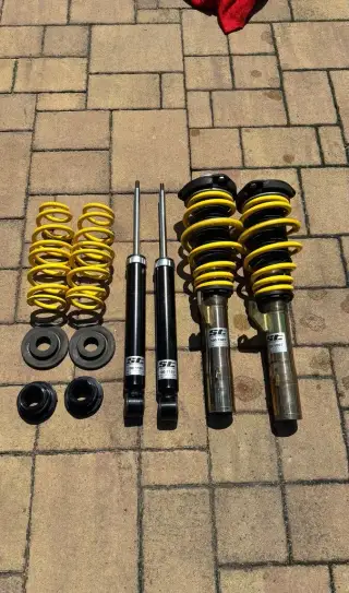 Výškově a tuhostně stavitelný podvozek ST Suspensions ST XA